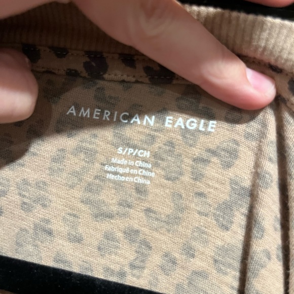 American Eagle oversized cheetah print tee - Picture 3 of 3